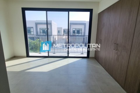 Müüa ridamaja on the Yas Island, Abu Dhabi, AÜE: 4 magamistoaga, 334 m² Nr 679585 - pilt 6