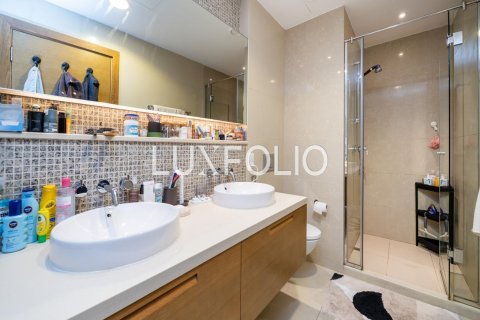 Apartment in Downtown Dubai (Downtown Burj Dubai), Dubai, UAE 2 bedrooms, 114 sq.m. № 627375 - photo 18
