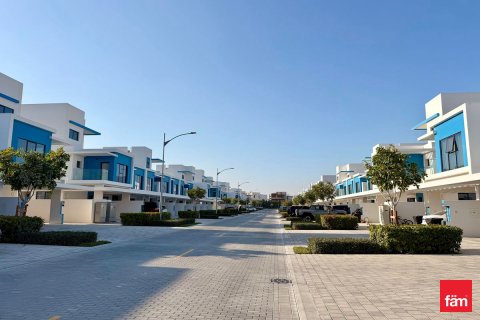 Řadový dům v Dubai, SAE 4 ložnice, 144 m² Č.: 694298 - fotografie 15