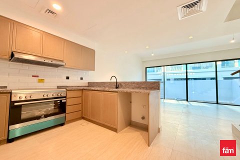 Řadový dům v Dubai, SAE 4 ložnice, 144 m² Č.: 694298 - fotografie 4