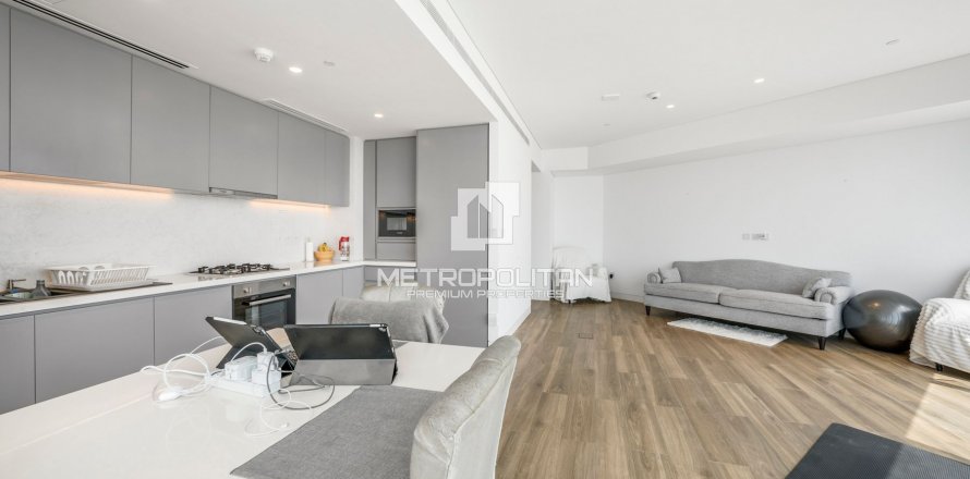 Apartment in Jumeirah Lake Towers, Dubai, UAE 2 bedrooms, 151 sq.m. № 593658