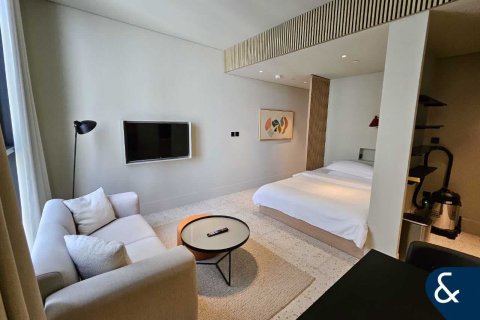 Apartment in Business Bay, Dubai, UAE 1 room, 35 sq.m. № 667144 - photo 6