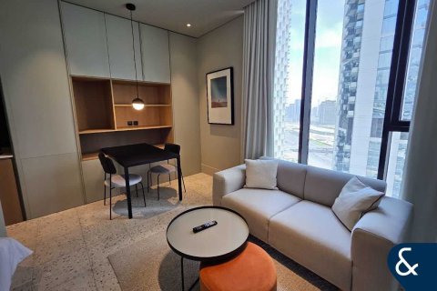 Apartment in Business Bay, Dubai, UAE 1 room, 35 sq.m. № 667144 - photo 8