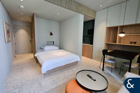 Apartment in Business Bay, Dubai, UAE 1 room, 35 sq.m. № 667144 - photo 4