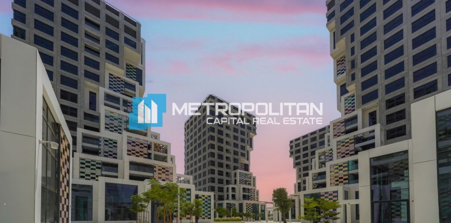 Apartment in Al Reem Island, Abu Dhabi, UAE 2 bedrooms, 216.3 sq.m. № 613960