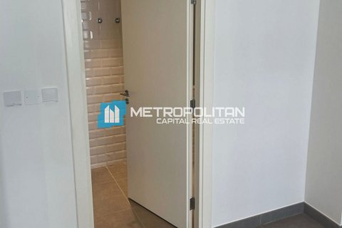 Apartment in Al Reem Island, Abu Dhabi, UAE 2 bedrooms, 216.3 sq.m. № 613960 - photo 14