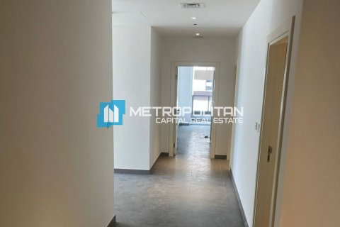 Apartment in Al Reem Island, Abu Dhabi, UAE 2 bedrooms, 216.3 sq.m. № 613960 - photo 13