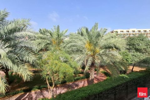 Maison de ville à louer à Dubai, EAU 3 chambres, 137.4 m2 № 702313 - photo 14