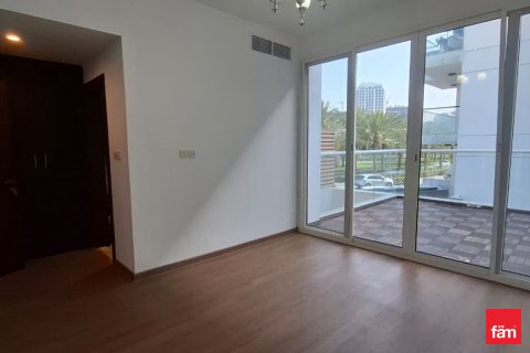 Maison de ville à louer à Dubai, EAU 3 chambres, 137.4 m2 № 702313 - photo 11