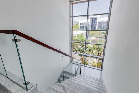 Villa in Dubai, UAE 5 bedrooms, 826.83 sq.m. № 595288 - photo 6