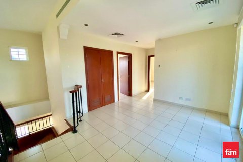Vilë në Dubai, Emiratet e Bashkuara Arabe 4 dhoma gjumi, 1237.3 m2. № 702593 - Foto 12