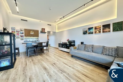 Lägenhet till försäljning i Dubai Sports City, Dubai, UAE 2 sovrum, 120 kvm Nr. 666858 - fotografi 2