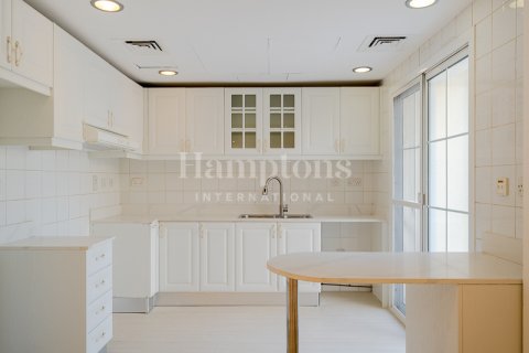 Townhouse de închiriat în The Lakes, Dubai, EAU 3 dormitoare, 211.63303400 mp.  №583821 - poză 5