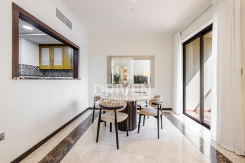 Appartement à louer à Jumeirah Beach Residence, Dubai, EAU 2 chambres, 135.92 m2 № 757073 - photo 2