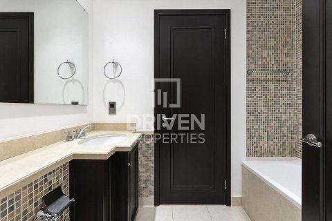 Apartamento en alquiler en Downtown Dubai (Downtown Burj Dubai), Dubai, EAU 1 dormitorio, 158.86 m2 № 757033 - foto 16