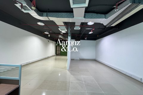 Business Bay, Dubai, UAE의 임대용 사무실 98제곱미터 번호 704182 - 사진 4