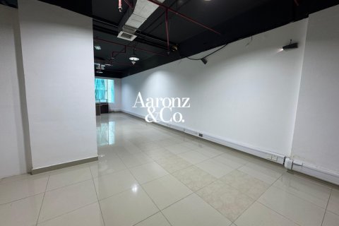 Business Bay, Dubai, UAE의 임대용 사무실 98제곱미터 번호 704182 - 사진 5