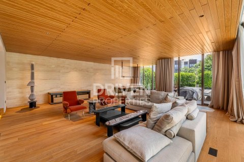 Villa in Jumeirah, Dubai, UAE 5 bedrooms, 469 sq.m. № 684148