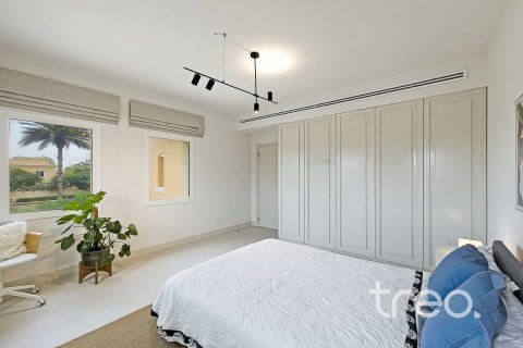 Müüa villa asukohaga Arabian Ranches, Dubai, AÜE: 4 magamistoaga, 272.76 m² Nr 753644 - pilt 14