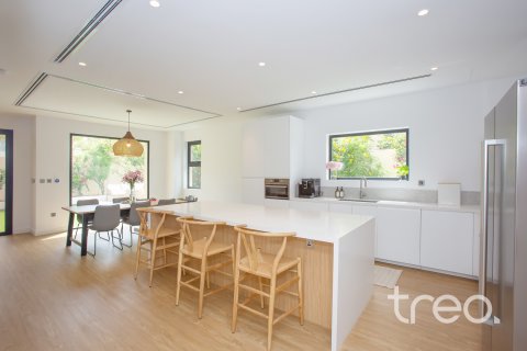 Villa en venta en Arabian Ranches 2, Dubai, EAU 4 dormitorios, 296.92 m2 № 753641 - foto 7
