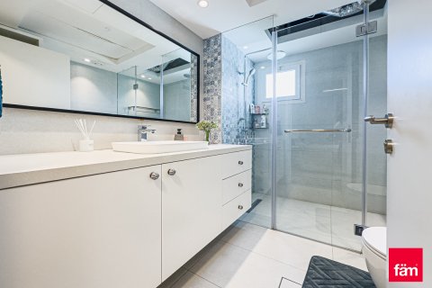 Üürile anda villa asukohaga Dubai, AÜE: 4 magamistoaga, 560.4 m² Nr 710683 - pilt 18