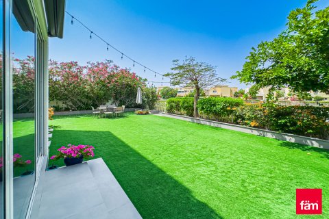 Üürile anda villa asukohaga Dubai, AÜE: 4 magamistoaga, 560.4 m² Nr 710683 - pilt 22