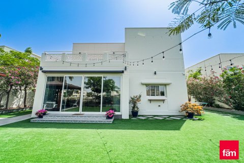 Üürile anda villa asukohaga Dubai, AÜE: 4 magamistoaga, 560.4 m² Nr 710683 - pilt 21
