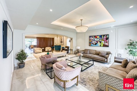 Üürile anda villa asukohaga Dubai, AÜE: 4 magamistoaga, 560.4 m² Nr 710683 - pilt 3