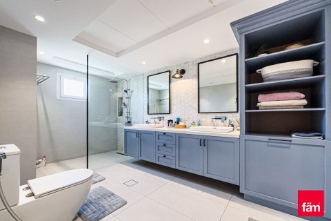 Üürile anda villa asukohaga Dubai, AÜE: 4 magamistoaga, 560.4 m² Nr 710683 - pilt 15