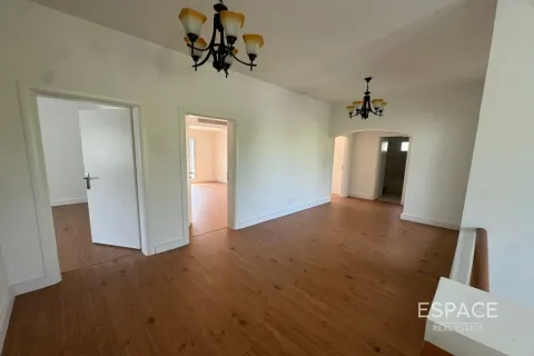 וילה להשכרה ב Meadows, Dubai, איחוד האמירויות  5 חדרי שינה, 369 מ"ר, מספר 650080 - תמונה 4