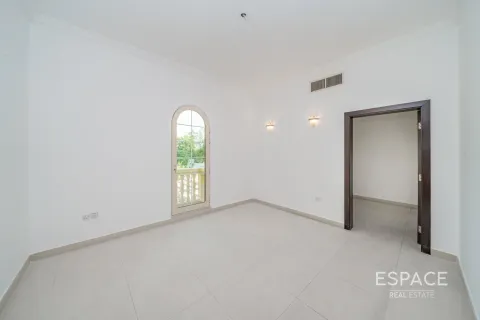 Villa zur Miete in Jumeirah Islands, Dubai, VAE 4 Schlafzimmer, 481 m2 Nr. 650082 - Foto 11