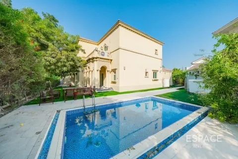 Villa zur Miete in Jumeirah Islands, Dubai, VAE 4 Schlafzimmer, 481 m2 Nr. 650082 - Foto 1
