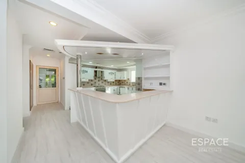 Villa zur Miete in Jumeirah Islands, Dubai, VAE 4 Schlafzimmer, 481 m2 Nr. 650082 - Foto 4