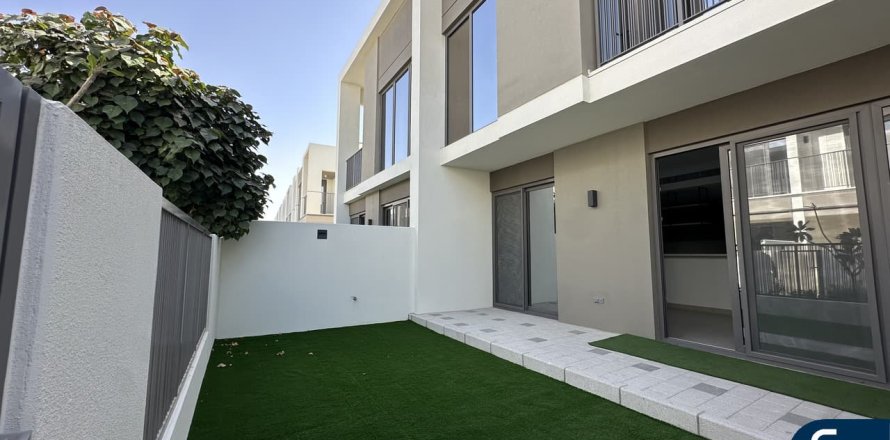 Willa w Tilal Al Ghaf, Dubai, ZEA 3 sypialnie, 145 mkw. nr 668246