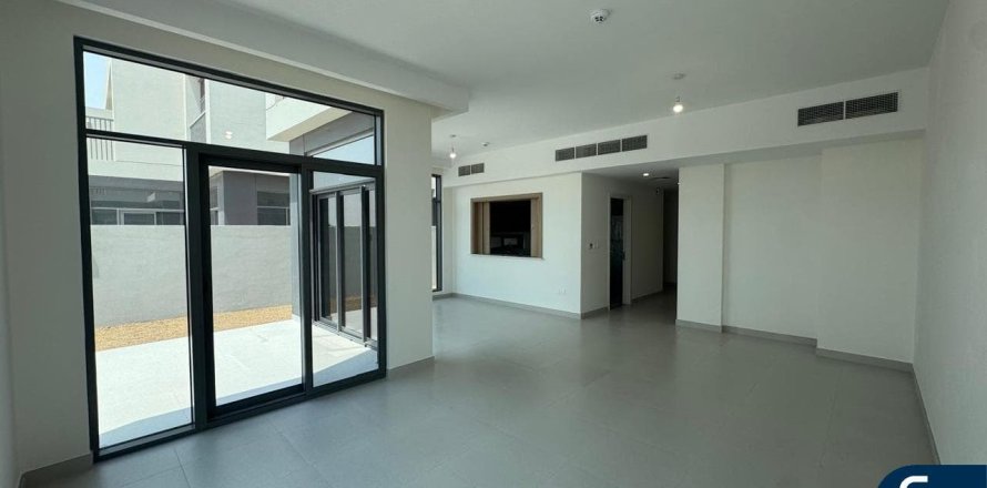 Huvila Dubai South (Dubai World Central), Dubai, Arabiemiraatit 4 makuuhuonetta, 252 m2 № 668241