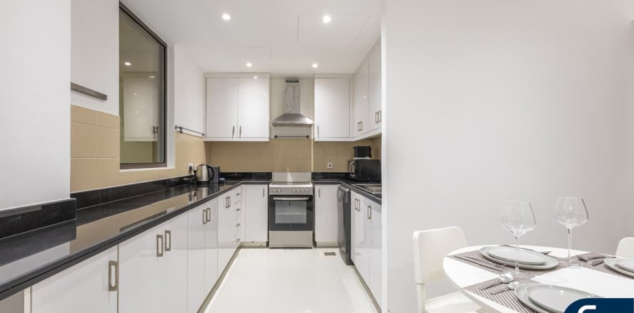 Apartament în Jumeirah Beach Residence, Dubai, EAU 2 dormitoare, 101 mp.  №668242