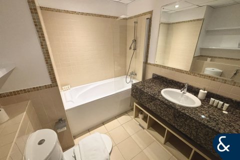 Appartement te huur in Jumeirah Beach Residence, Dubai, VAE 2 slaapkamers, 101 vr.m., nr 668242 - foto 13