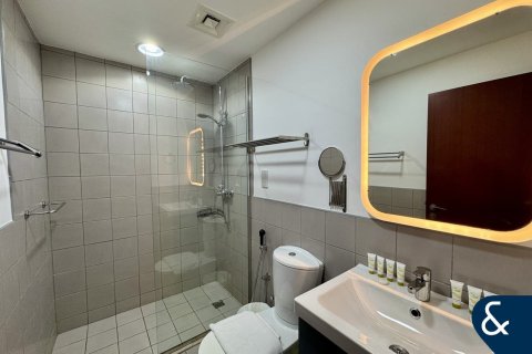 Apartment til leje i Jumeirah Beach Residence, Dubai, UAE 2 soveværelser, 101 kvm № 668242 - foto 12