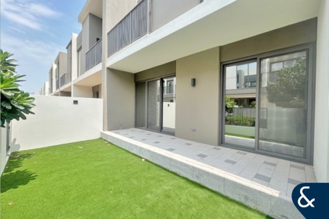 Townhouse di Tilal Al Ghaf, Dubai, UEA 3 kamar tidur, 203 m2 nomor 668240 - foto 2