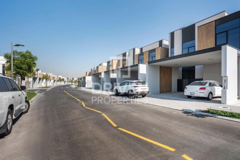Kamienica do wynajęcia w Mudon, Dubai, ZEA 3 sypialnie, 204.57 mkw., nr 757353 - zdjęcie 18