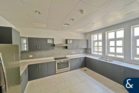 Villa uthyres i The Villa, Dubai, UAE 5 sovrum, 570 kvm Nr. 668526 - fotografi 3