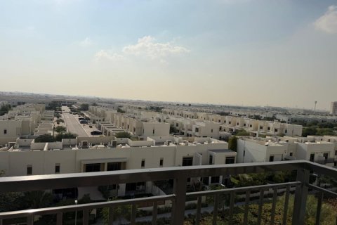 Huoneisto Town Square, Dubai, Arabiemiraatit 2 makuuhuonetta, 89 m2 № 682479 - kuva 2