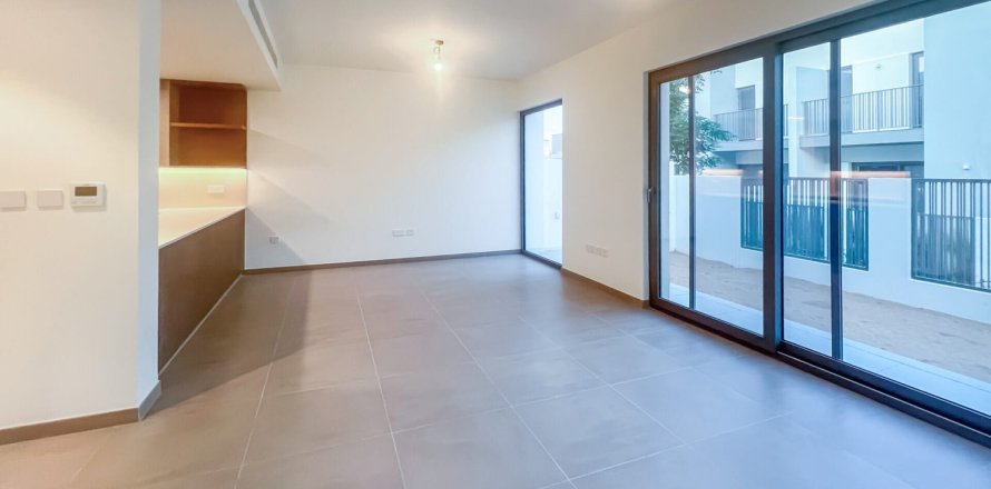 טאונהאוס ב Tilal Al Ghaf, Dubai, איחוד האמירויות 4 חדרי שינה, 202 מ"ר מספר 682477