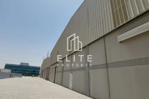 Entrepôt à vendre à  Sharjah, EAU 15121 m2 № 619930 - photo 6