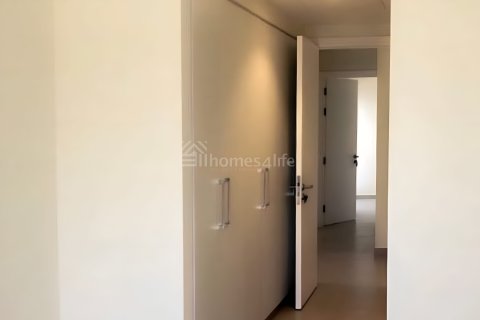 Apartment in Dubai, UAE 3 bedrooms, 206 sq.m. № 707556 - photo 4