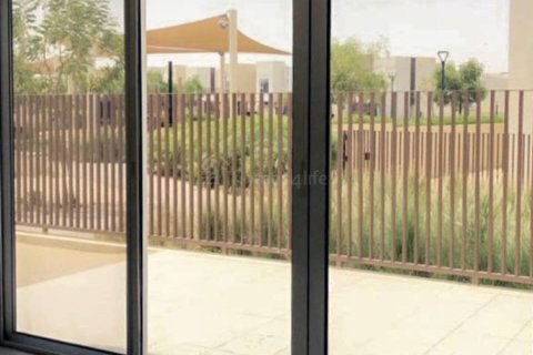 Apartamento en venta en Dubai, EAU 3 dormitorios, 206 m2 № 707556 - foto 3