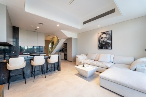 Dubai, BAE’de satılık sıra ev 2 yatak odası, 170 m² No 700143 - fotoğraf 7