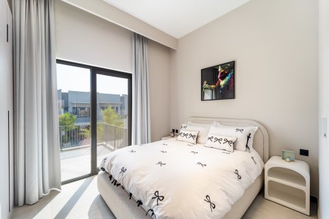 Dubai, BAE’de satılık sıra ev 2 yatak odası, 170 m² No 700143 - fotoğraf 12