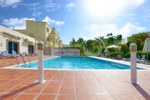 Vila v Al Reef, Abu Dhabi, SAE 2 spálne, 170.1 m2 č. 731336 - Fotografia 13