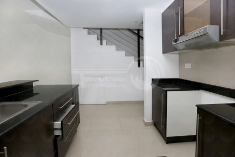 Vila v Al Reef, Abu Dhabi, SAE 2 spálne, 170.1 m2 č. 731336 - Fotografia 5